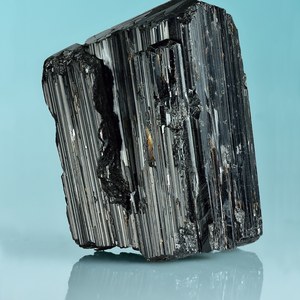 Schwarzer Turmalin des absoluten Schutzes